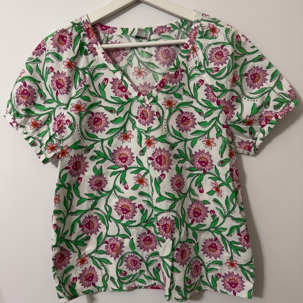 J.Crew Floral Vine V-Neck Top Womens S Pink Green White Blouse Short Sleeve